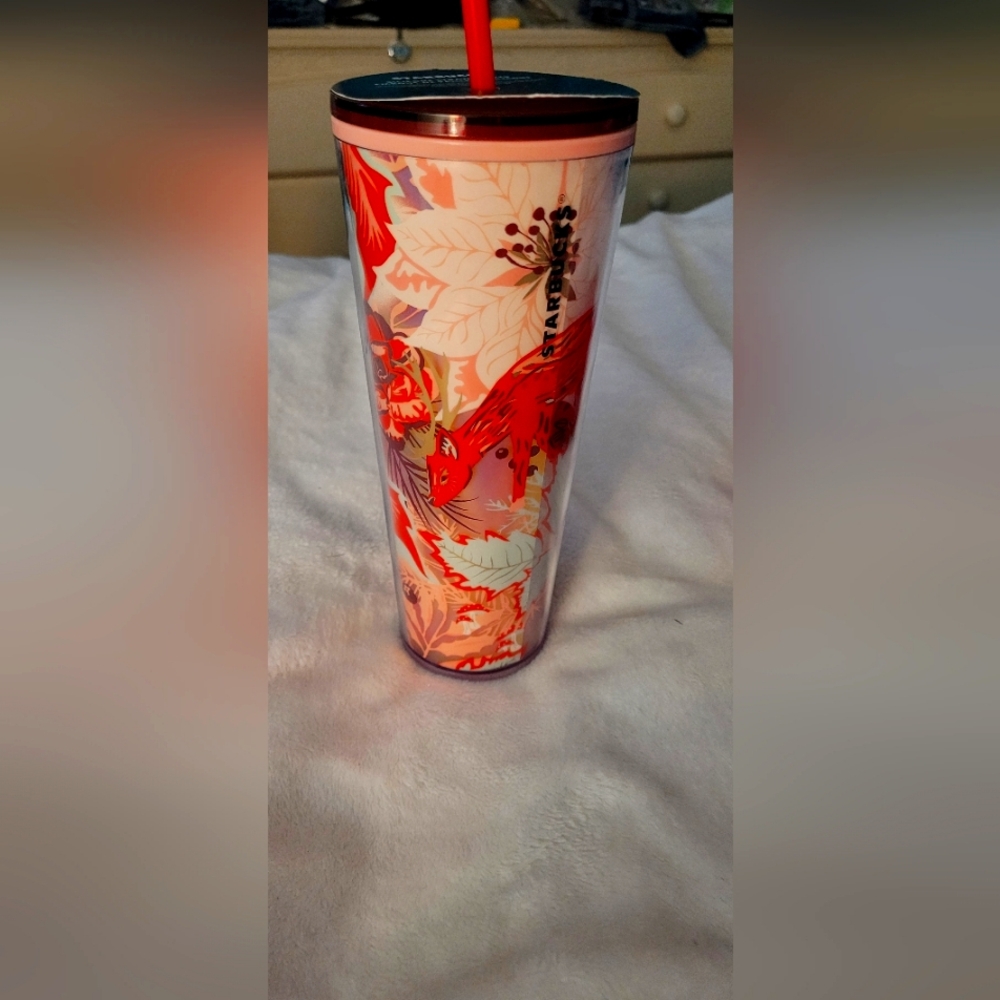 Brand New Starbucks Red Floral Tumbler - Picture 4 of 12